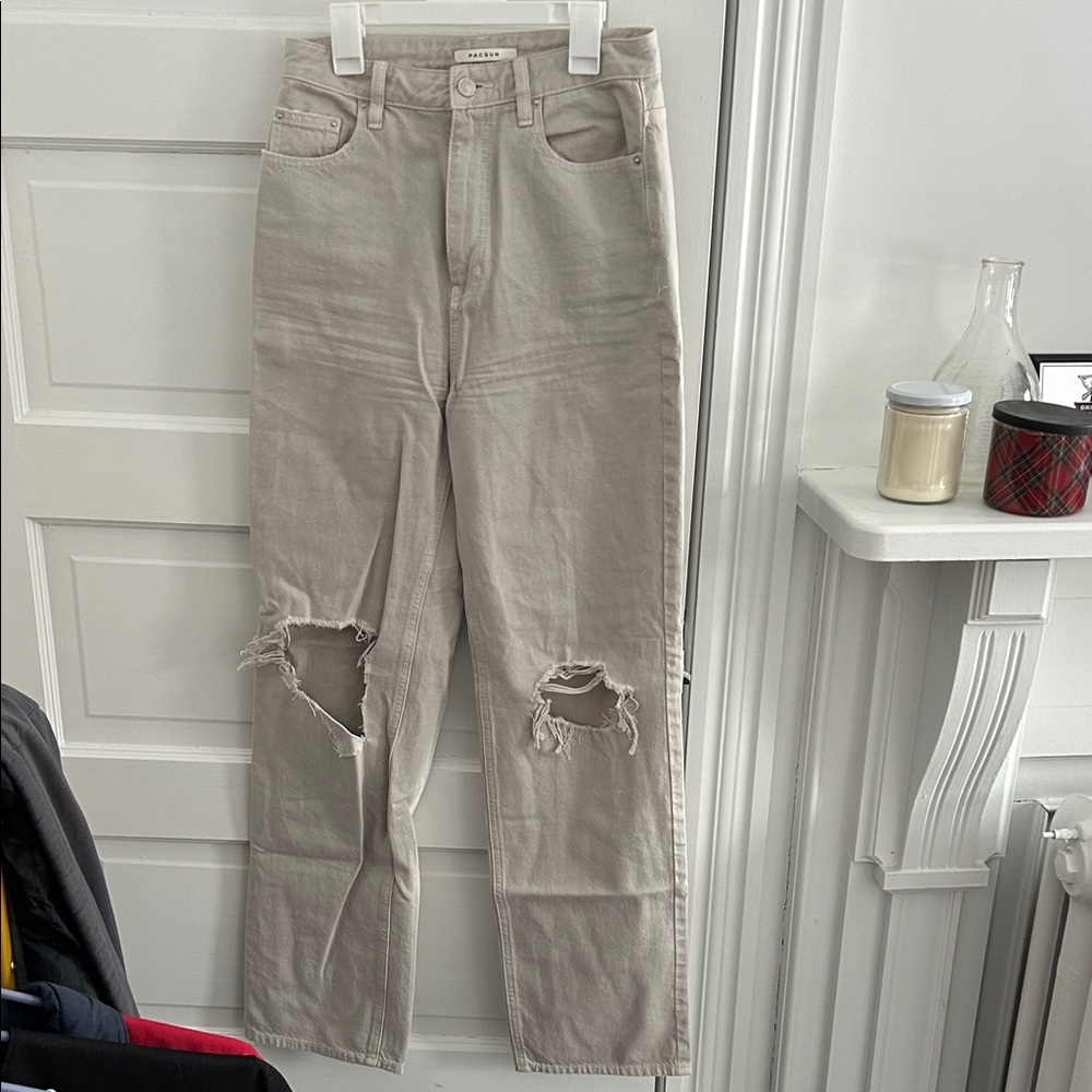 PacSun Light Gray 90’s Boyfriend Jeans